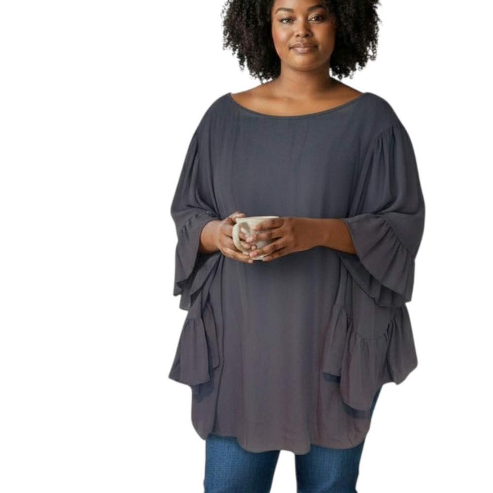 Torrid Women Top Sz 2 (18-20)Gray Long Sleeve Ruffle V Neck Chiffon Plus Relaxed